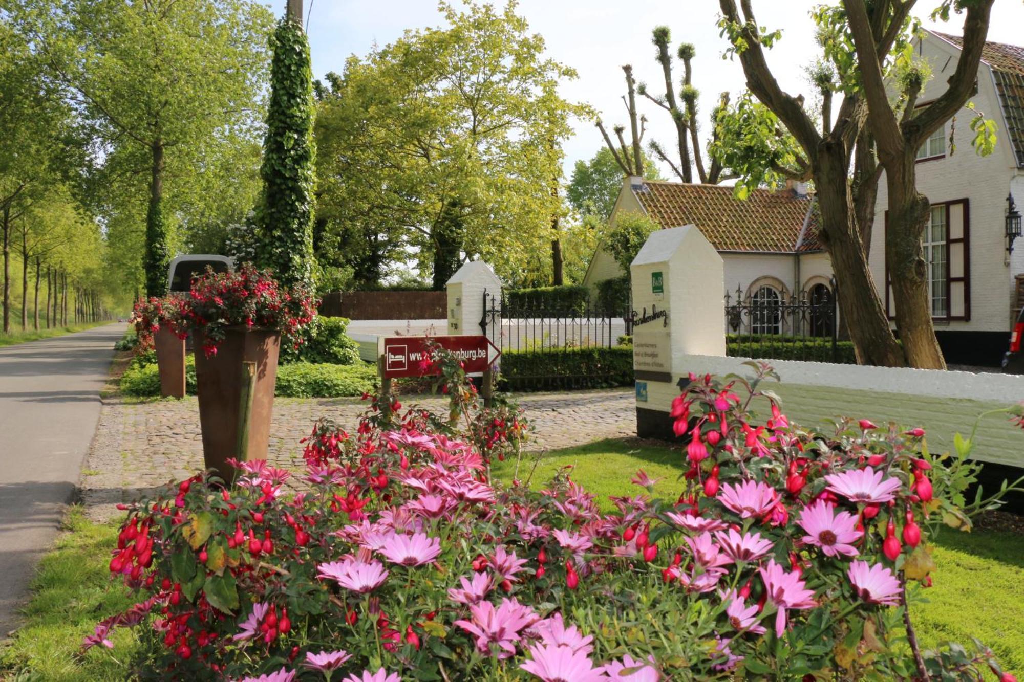 Pronkenburg 4* Bruges