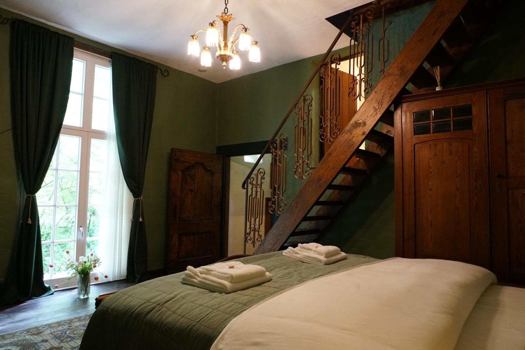 Couette-café Pronkenburg 4*